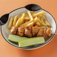 Куриный шашлычок с картофелем фри в Урюк