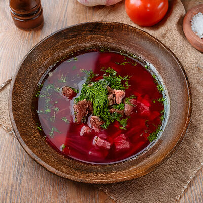 Борщ с говядиной и салом в Берлога по цене 430 ₽