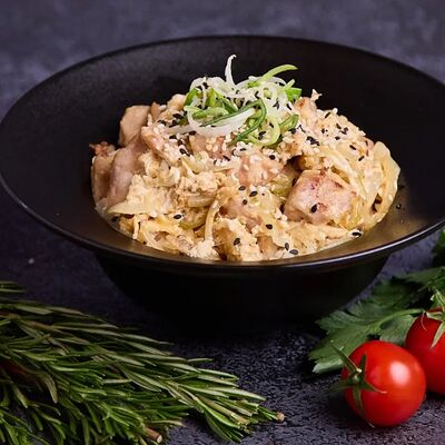 Оякодон с курицей в Rozanna по цене 515 ₽