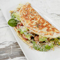 Сырный креп с цыпленком в Mon Chouchou