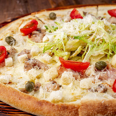 Цезарь с курицей в Пицца Хаб по цене 836 ₽