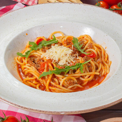 Спагетти Болоньезе в Луиджи & Тосё по цене 479 ₽