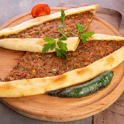Пиде с фаршем в Ankara Cafe по цене 400 ₽