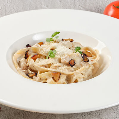 Паста Феттуччине с белыми грибами в Bon Bon по цене 650 ₽