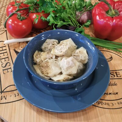 Пельмени по домашнему с бульёном в Кебаб экспресс по цене 350 ₽