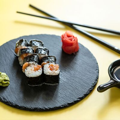 Хосо-маки холодные в Креветочка по цене 159 ₽