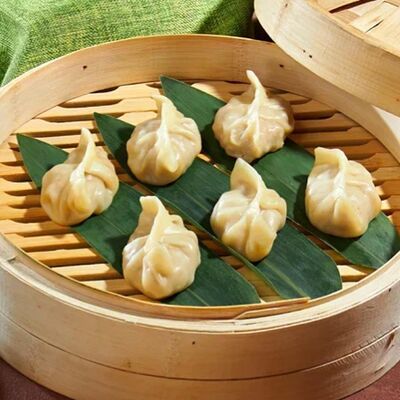 Пельмени со свининой и креветками и сельдереем в Чина по цене 370 ₽