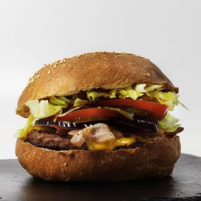 Бургер BBQ Биф Бекон в COFESTO по цене 690 ₽