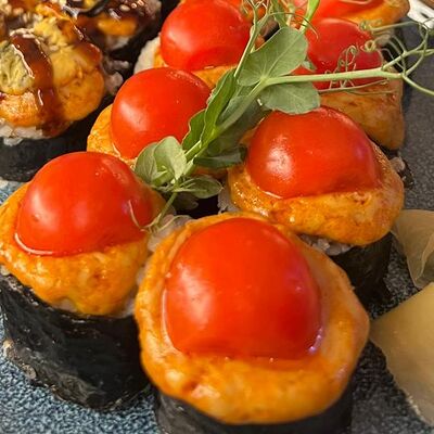 Запеченный ролл Черри Чиз в Лобстер по цене 469 ₽