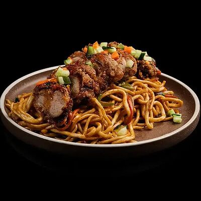 Утиная грудка с лапшой в Мистер чао по цене 887 ₽