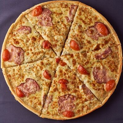 Пицца карбонара целая в Palermo Pizza по цене 1070 ₽
