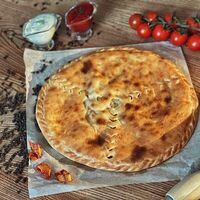 Пирог с курицей и шампиньонами в Ирбис