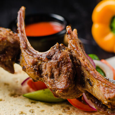 Шашлык из каре ягненка в Маймун по цене 990