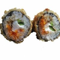 Жареный ролл Кобе в Sushi Maki