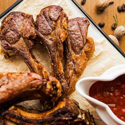 Шашлык из бараньей корейки в На речке по цене 1490 ₽