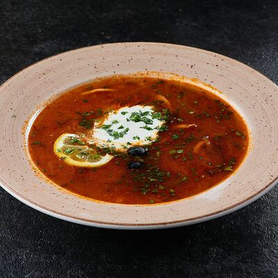 Солянка в Sofa&par по цене 290 ₽