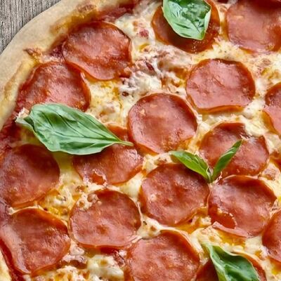 Пицца Пеперони в Еду домой по цене 780 ₽