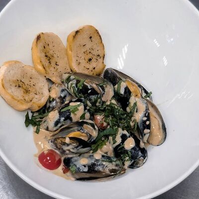 Мидии в соусе Дорблю в Баловень С по цене 1300 ₽