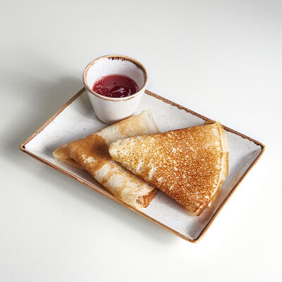 Блины с малиновым топпингом в Корчма по цене 170