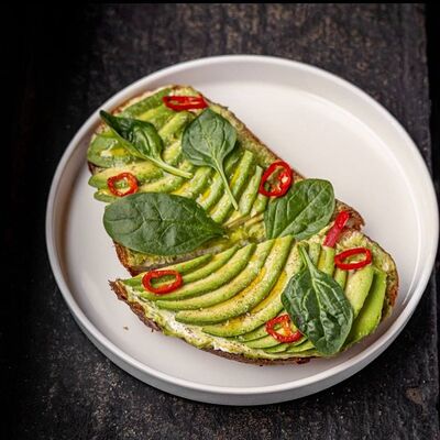 Брускетта с авокадо и рикоттой в Техникум по цене 650 ₽