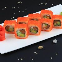 Калифорния с лососем в Sushic