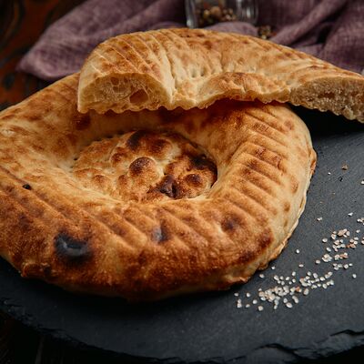 Лепешка в Шашлычный двор по цене 90