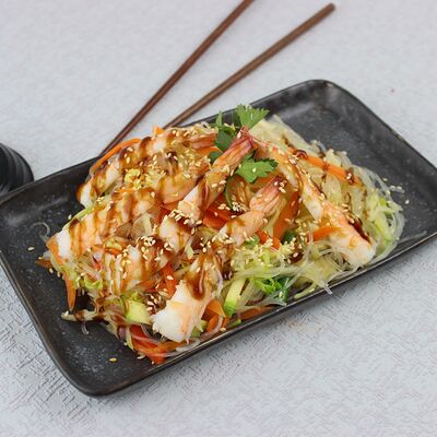 Фунчоза с креветками в устричном соусе в SUSHI GO по цене 599 ₽