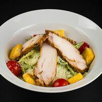 Салат Цезарь с курицей в Али Баба