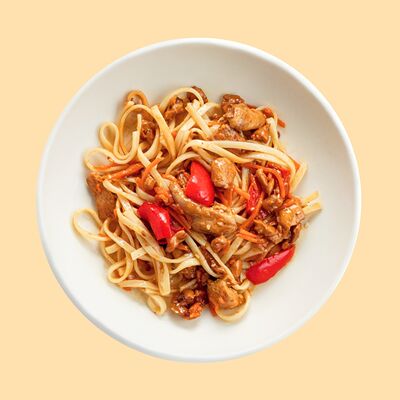 Удон с цыплёнком в соусе Терияки в Цех85 по цене 386 ₽
