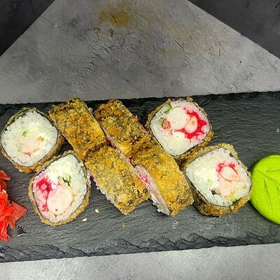 Ролл Темпура с креветкой в Лось Лосось по цене 690 ₽