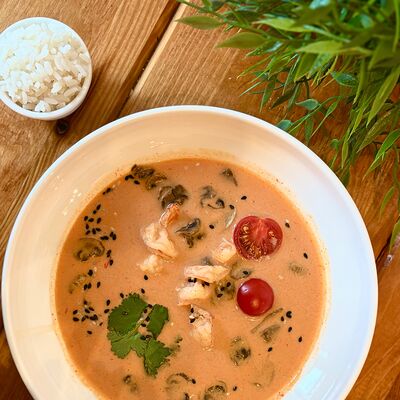 Том Ям с креветками в LEMONADE по цене 390 ₽