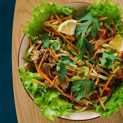 Салат Шевалье в Ведро Гвоздей по цене 760 ₽