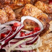 Шашлык ассорти из курицыв Мацони