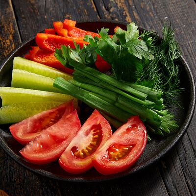 Овощи с грядки в ЕрмолаевЪ Охота и Рыбалка по цене 250 ₽