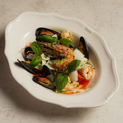 Салат Маре Кальдо в Bocconcino по цене 1420 ₽