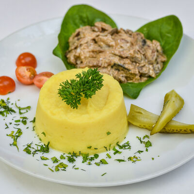 Строганов в сливочном соусе в Вегетарианское кафе Мантра Бар по цене 530 ₽