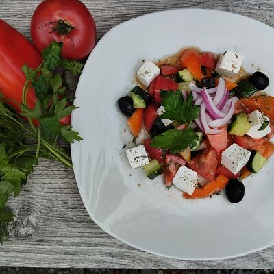 Греческий салат в Лесные истории по цене 340 ₽