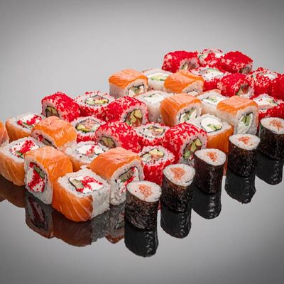 Сет с лососем в Суши Солод по цене 2900 ₽