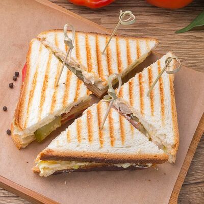 Клаб сендвич в Корица по цене 510 ₽