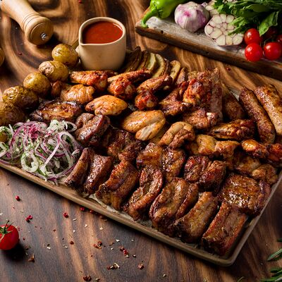 Ассорти свинина с курицей на 6 персон в Вкусный шашлык и не только по цене 10970 ₽