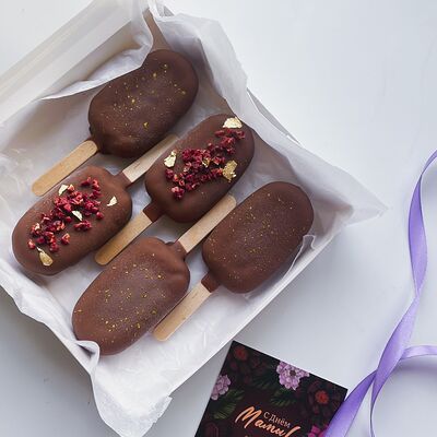 Эскимо в подарок любимой маме в молочном шоколадев Kulakovabakery по цене 1690 ₽