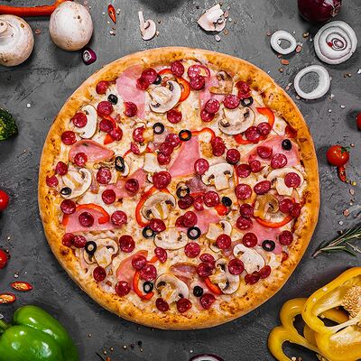 Пицца Охотничья 33см в Суши Пати по цене 950 ₽