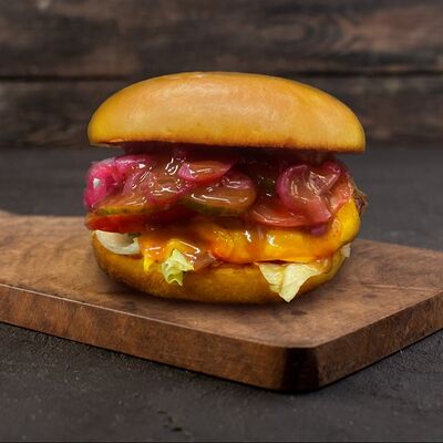 Ягодный бургер в Picnic по цене 500 ₽