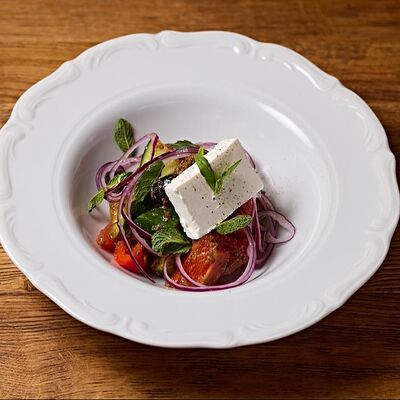 Салат Греческийв Кафе Итальянцы по цене 400 ₽