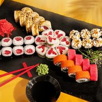 Никко в SAKURA SUSHI PREMIUM