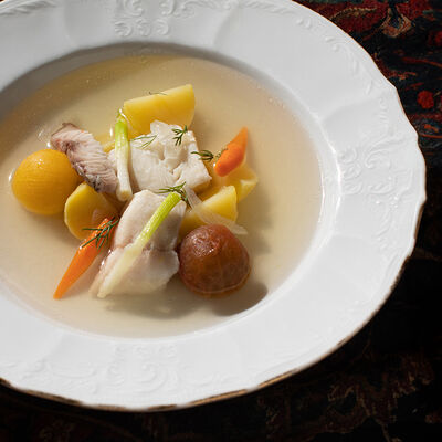 Уха из копченого балтийского угря и трески в Гвидон по цене 890 ₽