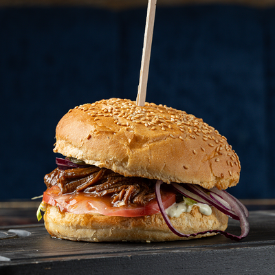 Бургер с рваной говядиной в Bistro 113 по цене 750 ₽