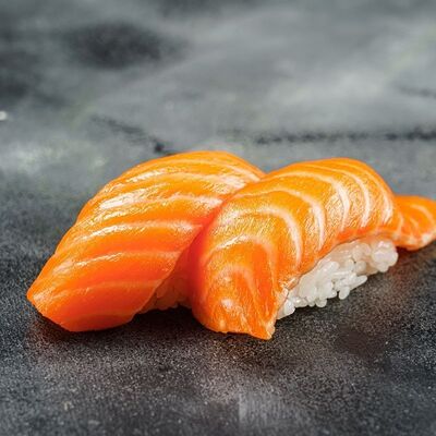 Суши с лососем в Филадельфия по цене 384 ₽