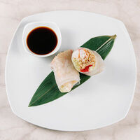 Рэп из рисовой бумаги с крабом в Tre Bicchieri