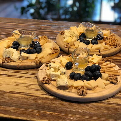 Сырная тарелка в Мимино по цене 1350 ₽